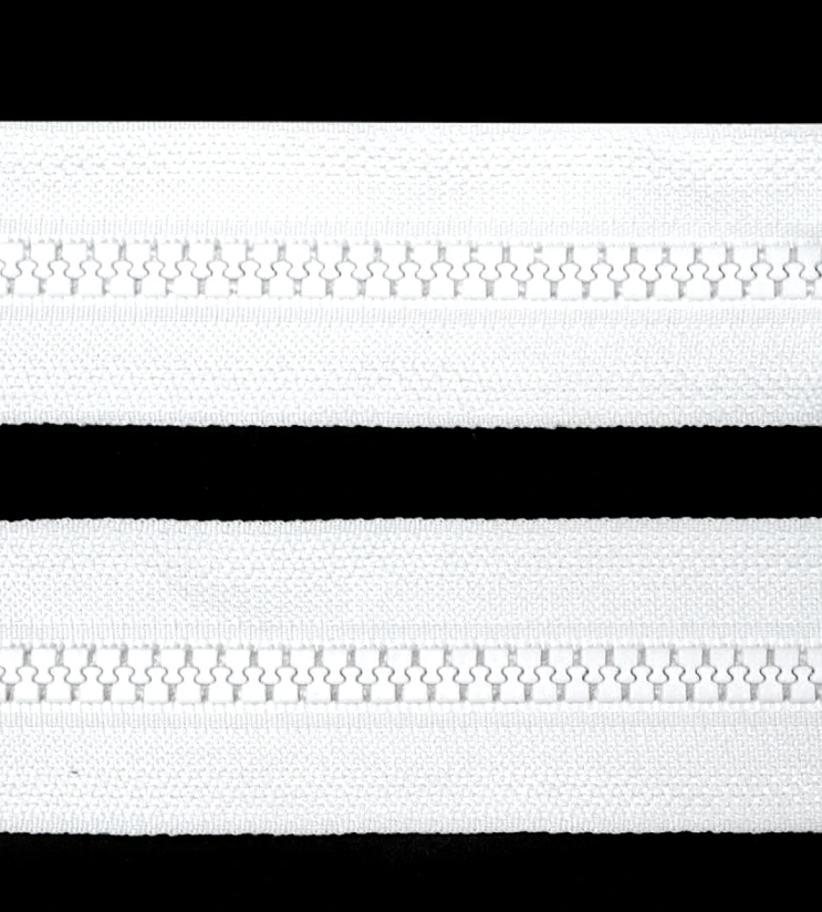 Fermeture injectée au mètre maille 8